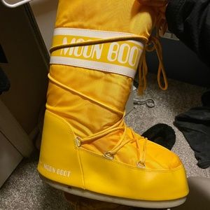 Original Moon Boot  by designer Giancarlo Za REAL